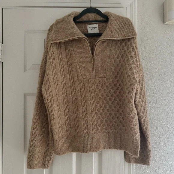 Abercrombie & Fitch Cable-knit Quarter Zip Sweater - Picture 1 of 8